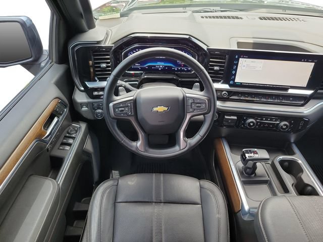 Used 2024 Chevrolet Silverado 1500 High Country w/ Technology Package AWD/4WD image 28