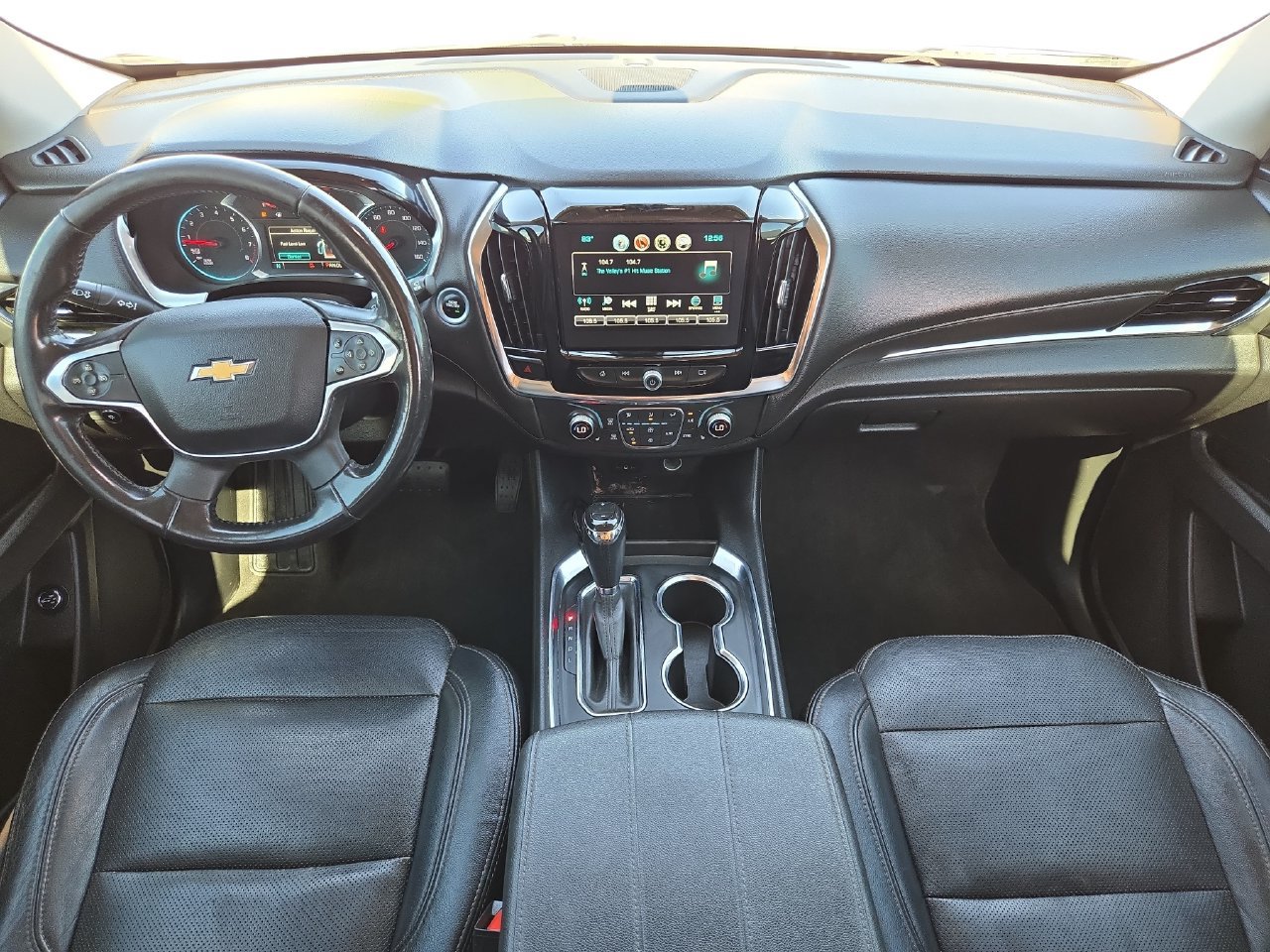 Used 2019 Chevrolet Traverse LT FWD image 9