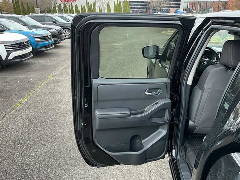 New 2026 Nissan Frontier SV image 21