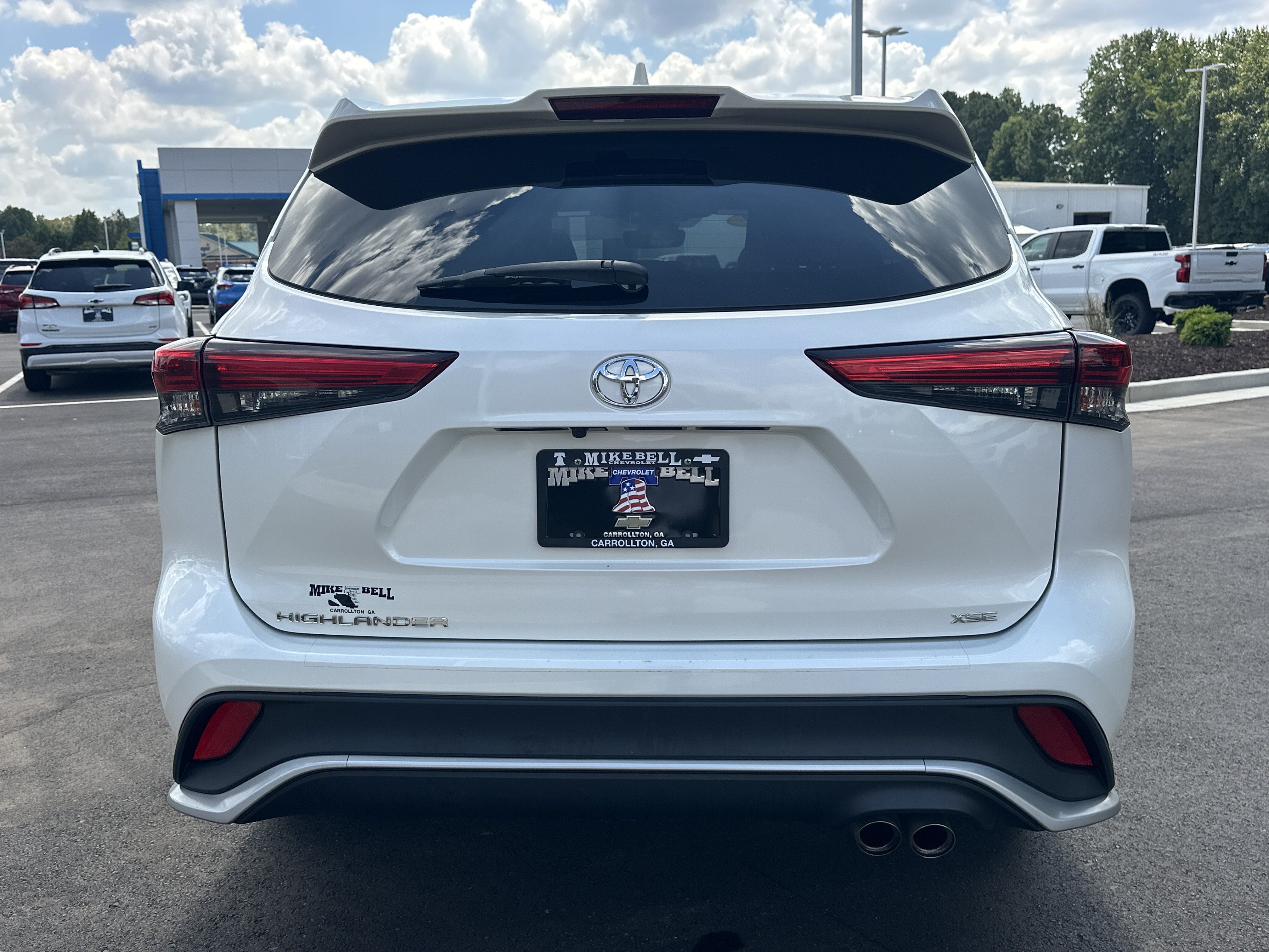 Used 2021 Toyota Highlander XSE FWD image 7