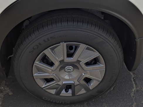 New 2026 Nissan Kicks S FWD image 7