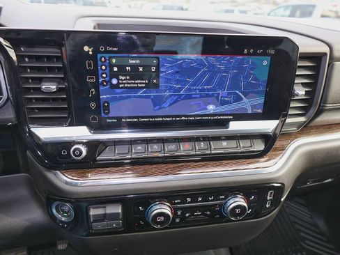 Certified 2024 GMC Sierra 1500 Elevation image 13