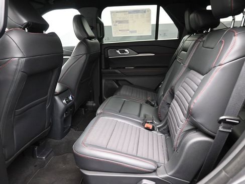 New 2025 Ford Explorer ST-Line image 25