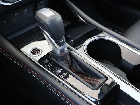 Used 2023 Nissan Altima 2.5 SR w/ SR Premium Package image 17