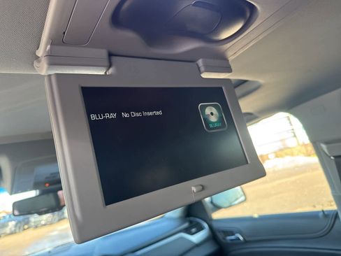 Used 2020 Chevrolet Tahoe Premier w/ Premier 6.2L Value Package image 23