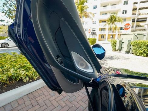 Used 2023 McLaren GT RWD image 50