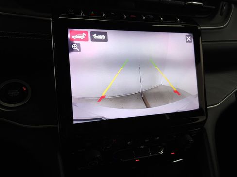 Used 2021 Jeep Grand Cherokee L Limited w/ Luxury Tech Group II AWD/4WD image 29
