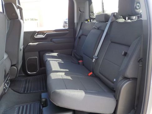 New 2026 GMC Sierra 2500 SLE w/ SLE Value Package; AWD/4WD image 22