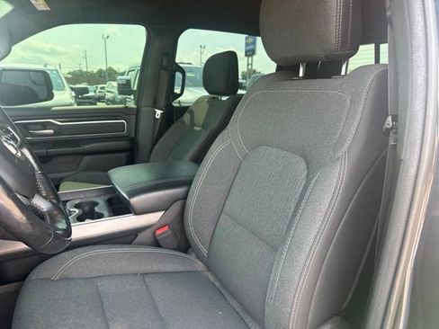 Used 2019 RAM 1500 Big Horn AWD/4WD image 11