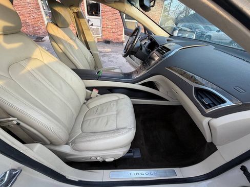 Used 2015 Lincoln MKZ Hybrid w/ Equipment Group 202A Reserve FWD image 17