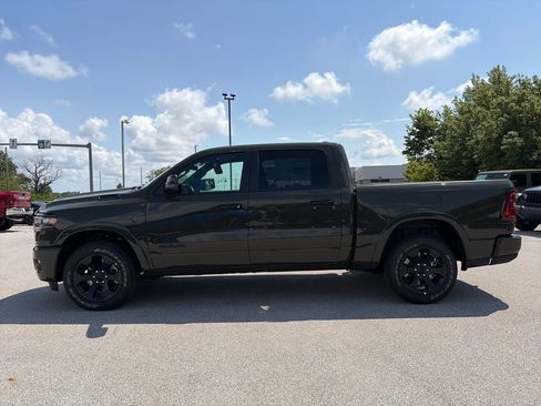 New 2027 RAM 1500 4x4 Crew Cab image 10