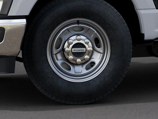 New 2027 Ford F250 XL w/ XL Chrome Package RWD image 19