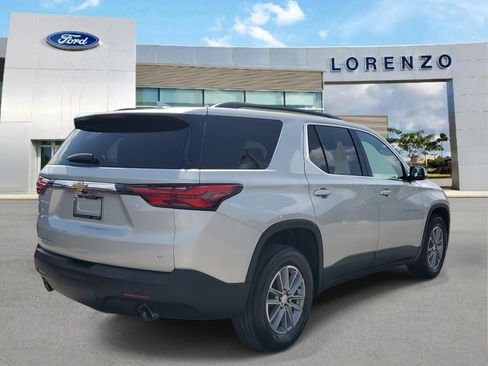 Used 2022 Chevrolet Traverse LT image 5