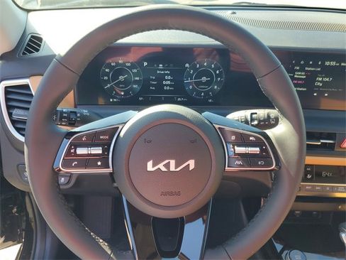 New 2026 Kia Seltos EX image 18