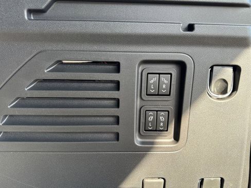 New 2026 Chevrolet Traverse High Country image 22