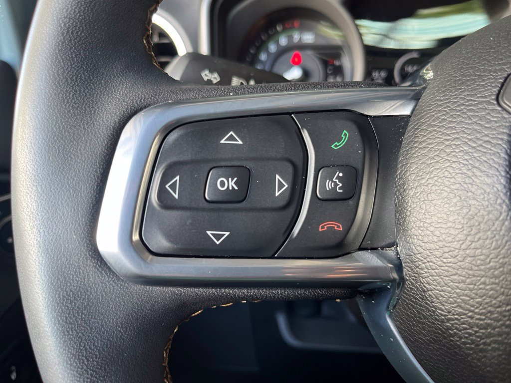 Used 2024 Jeep Wrangler Unlimited Sahara w/ Safety Group AWD/4WD image 30