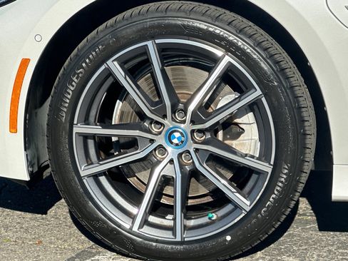 Certified 2022 BMW 330e w/ Premium Package image 36
