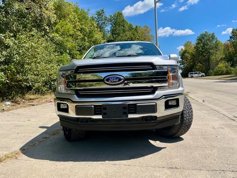 Used 2019 Ford F150 Lariat image 3