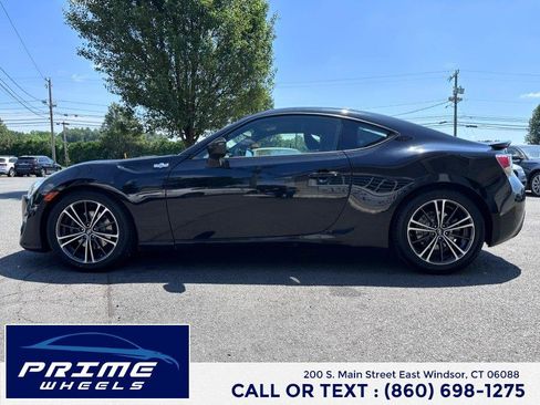Used 2015 Scion FR-S RWD image 4