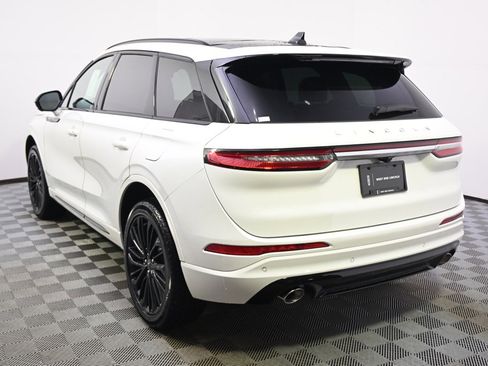 New 2026 Lincoln Corsair Reserve image 3