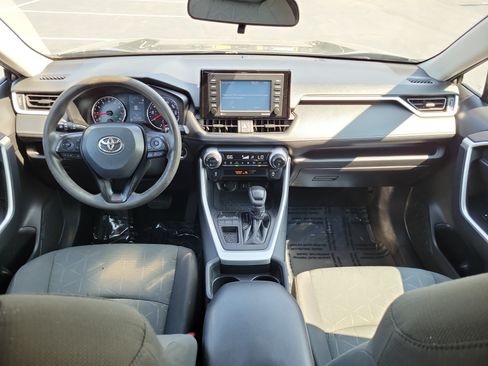 Certified 2021 Toyota RAV4 XLE FWD image 14