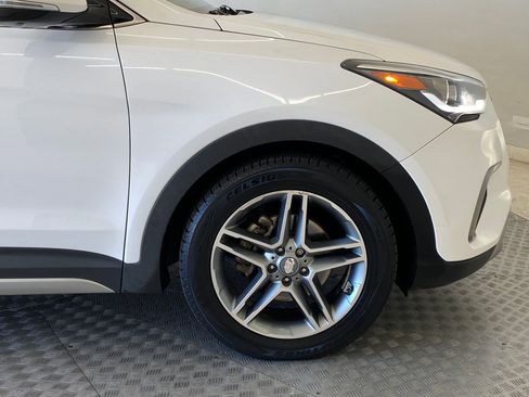 Used 2017 Hyundai Santa Fe Limited AWD/4WD image 11