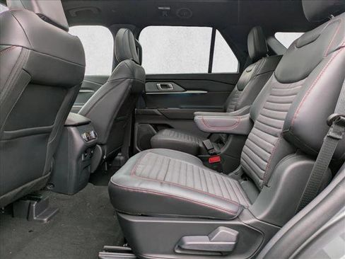 New 2025 Ford Explorer ST-Line w/ Premium Package image 17