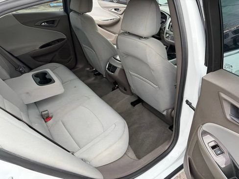 Used 2022 Chevrolet Malibu LT FWD image 28