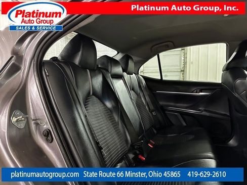 Used 2018 Toyota Camry SE image 36