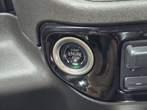 Used 2024 Chevrolet Silverado 1500 LT Trail Boss w/ Protection Package image 19