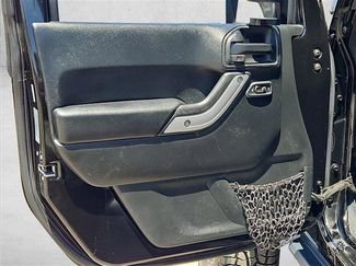 Used 2017 Jeep Wrangler Unlimited Sahara AWD/4WD video 3