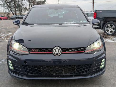 Used 2017 Volkswagen GTI SE image 12