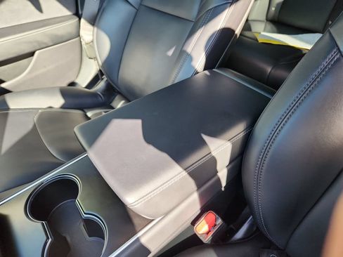 Used 2018 Tesla Model 3 Long Range RWD image 25