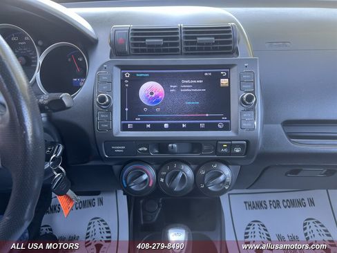Used 2008 Honda Fit Sport image 32