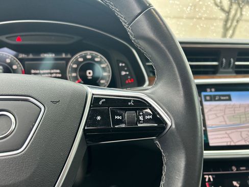 Used 2022 Audi A6 Premium Plus image 14