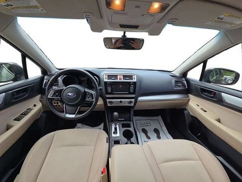 Used 2019 Subaru Outback 2.5i AWD/4WD image 12