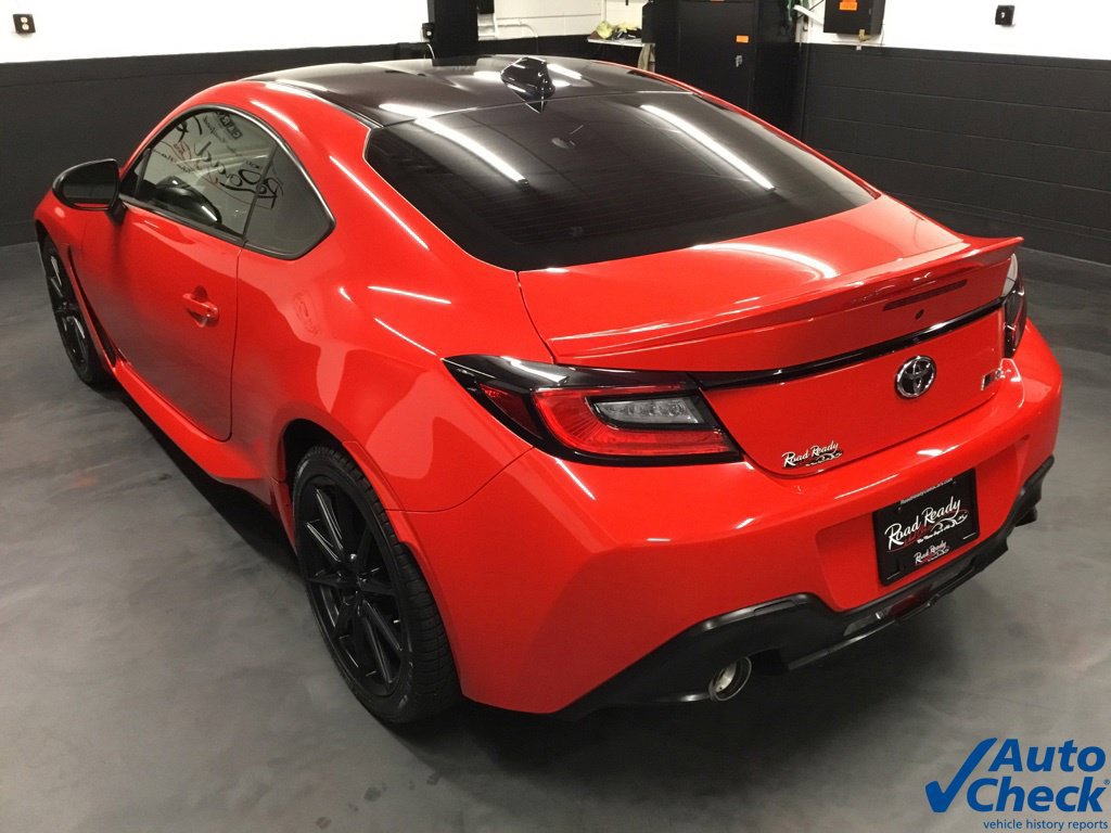 Used 2024 Toyota GR86 Premium RWD image 7