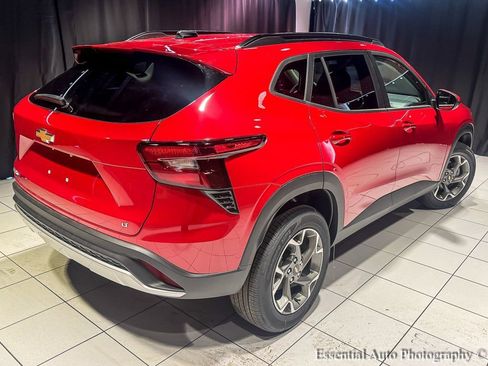 New 2026 Chevrolet Trax LT FWD image 10