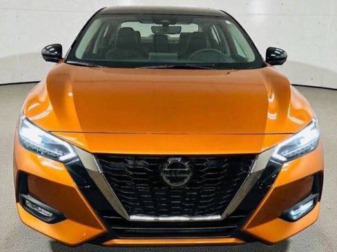 Used 2023 Nissan Sentra SR w/ SR Premium Package image 5