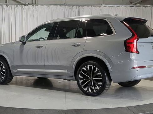 Used 2026 Volvo XC90 B5 Plus w/ Protection Package AWD/4WD image 7