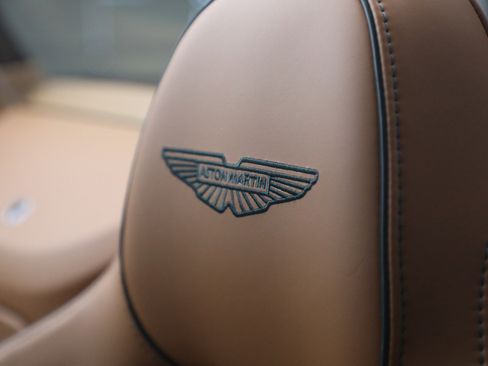 New 2026 Aston Martin V8 Vantage Roadster RWD image 34