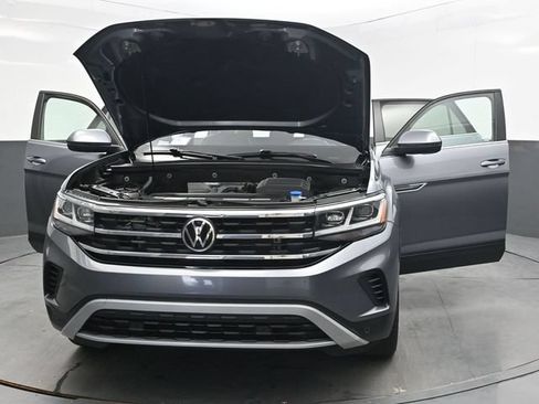 Used 2020 Volkswagen Atlas Cross Sport SE AWD/4WD image 33
