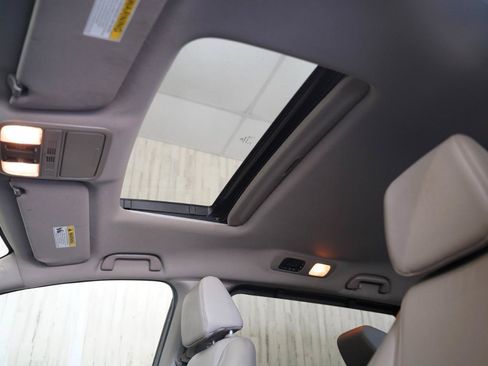 Used 2018 Honda Odyssey EX-L image 23