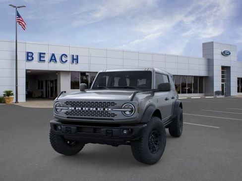 New 2026 Ford Bronco Badlands AWD/4WD image 2
