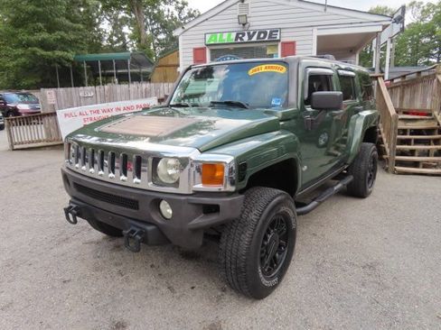 Used 2006 HUMMER H3 AWD/4WD image 2