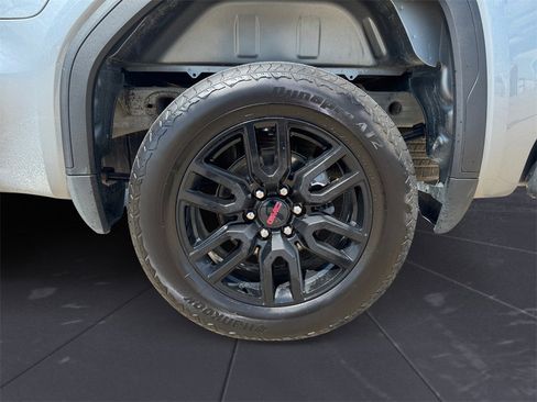Used 2023 GMC Sierra 1500 Elevation image 14