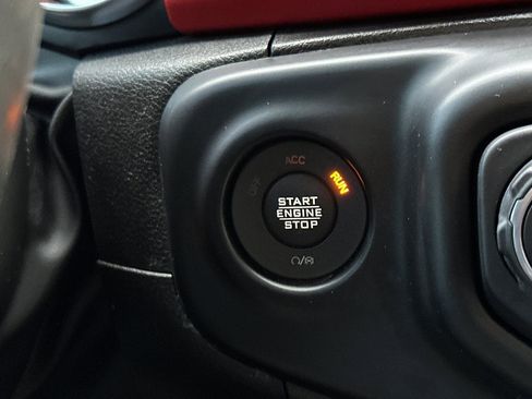 Used 2022 Jeep Gladiator Rubicon w/ Cold Weather Group image 25