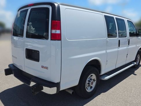 Used 2024 GMC Savana 2500 w/ Driver Convenience Package RWD image 5
