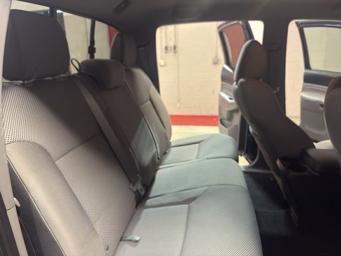 Used 2014 Toyota Tacoma 4x4 Double Cab image 24