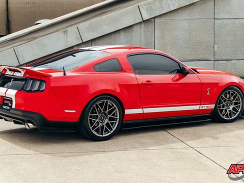 Used 2011 Ford Mustang Shelby GT500 w/ SVT Performance Pkg image 46